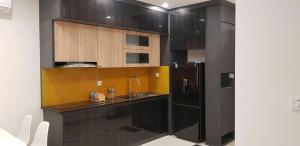 CHÍNH CHỦ BÁN CC TẠI S303 VINHOMES SMART CITY - 2N1VS - VIEW NỘI KHU - VÀI BƯỚC RA CÔNG VIÊN